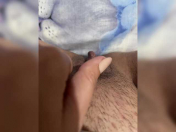 Shalunya1813 webcam model stream image