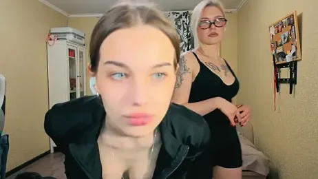 girls_n_roses webcam stripchat model stream image