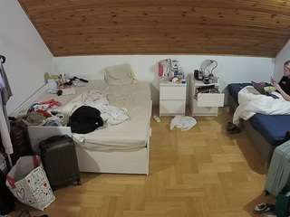 voyeurcam-julmodels-greybed-3 webcam model stream image