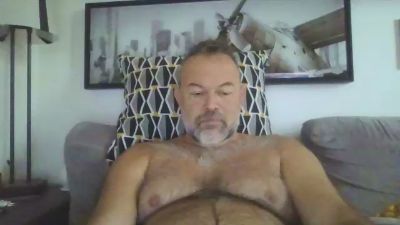 bear70s webcam model stream image