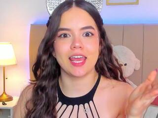 Bella Fontana webcam model stream image