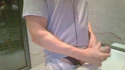 queue22 webcam model stream image