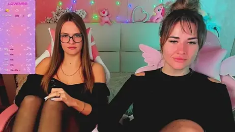 hotty_girls_here webcam stripchat model stream image