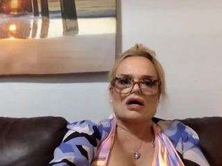 staruwhore webcam model stream image