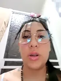 You-kitty2025 webcam model stream image