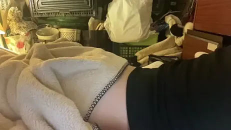 18yoteenvirgin webcam model stream image