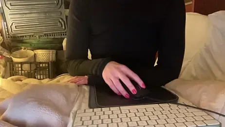 18yoteenvirgin webcam model stream image