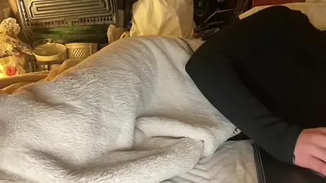 18yoteenvirgin webcam model stream image