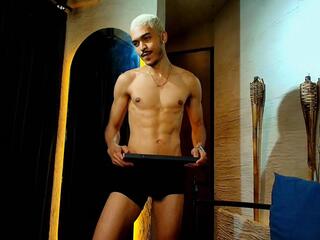 Marcus Reinn webcam model stream image