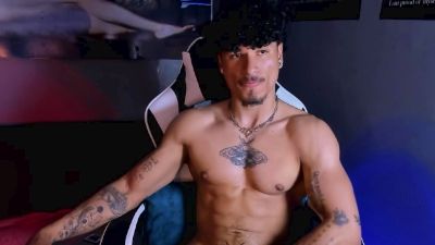 Thomas_fit1 webcam model stream image