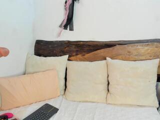 Abril Quen webcam model stream image