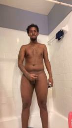 Kee8inch webcam model stream image