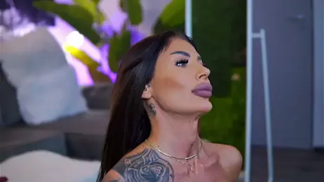 RaquelleVon webcam model stream image