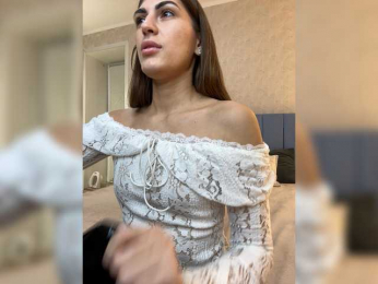 MaggieTurner webcam model stream image