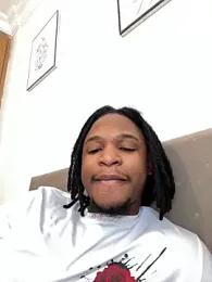 finefinance webcam model stream image