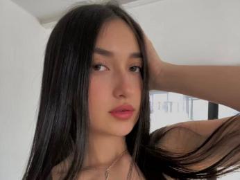 MaddySims webcam model stream image