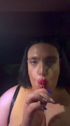 Nina22xxxx webcam model stream image