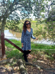 Ariana_hoot webcam model stream image