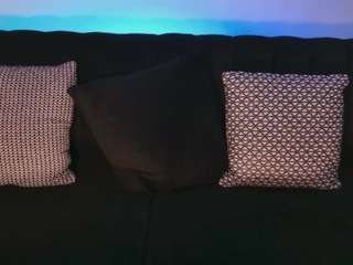 aprilrhodes webcam model stream image