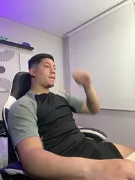 _robertobaggioo webcam model stream image