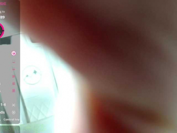 Helga_Pataki webcam model stream image