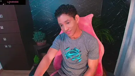 Palo_santo webcam model stream image