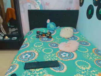 2girls__dream webcam model stream image