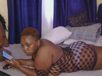 SweetMelons webcam bongacams model stream image