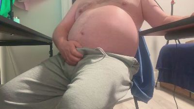 allergictolove webcam cam4 model stream image