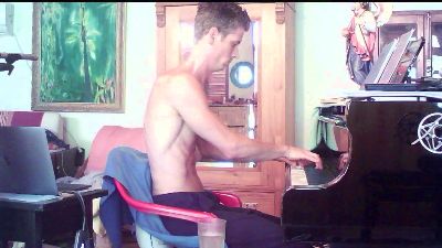 PianoTobe webcam model stream image