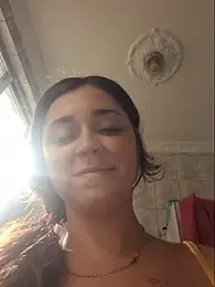 luuhcat09 webcam model stream image