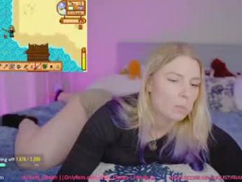 asiri_ocean webcam model stream image
