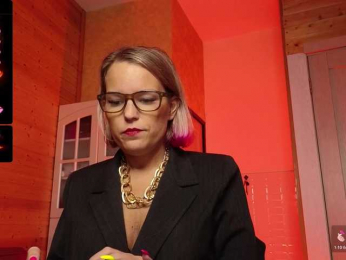 Findom_Lady_Shine webcam model stream image