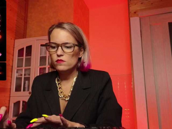 Findom_Lady_Shine webcam model stream image