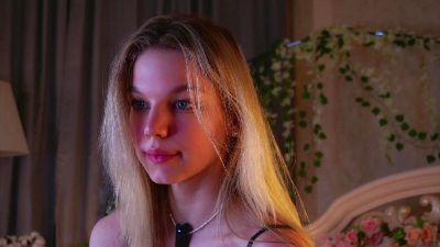 SilverAlliston webcam model stream image