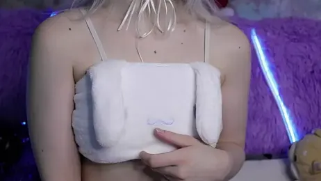 Yunakiss webcam stripchat model stream image