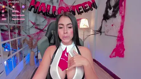 LeahJones_ webcam model stream image