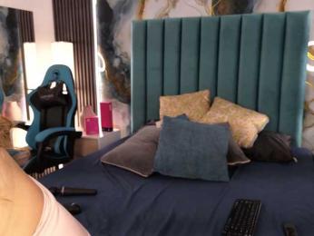 EmmaRichards webcam model stream image
