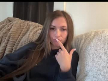 laylahlaylah1 webcam model stream image