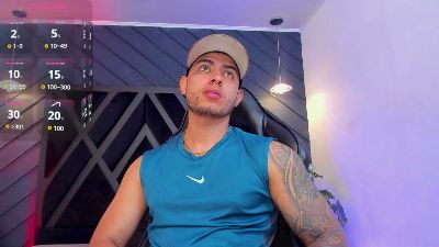 marco_garciia_ webcam model stream image