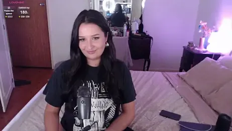 Lenas_Room webcam model stream image