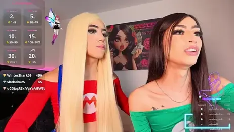 NahiaFox webcam model stream image