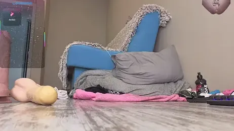 Hueyesiss webcam model stream image