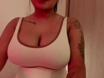 m1emilia webcam model stream image