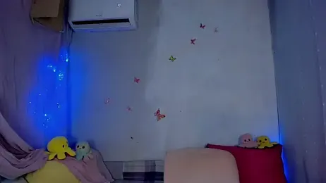 YourLizzyDoll webcam model stream image