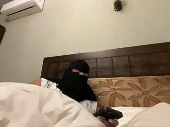 Submissive_Arab webcam model stream image