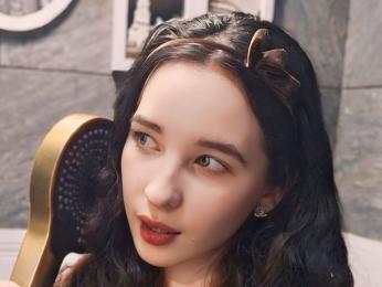 EliseGianola webcam livejasmin model stream image