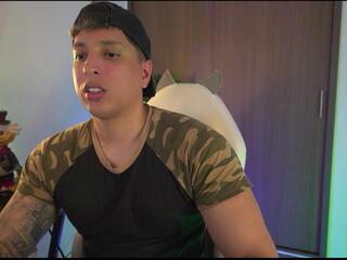 Appolo Cavill webcam model stream image