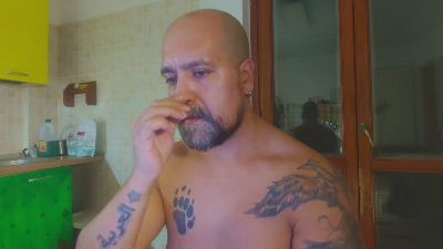 Mannextdoor1929 webcam model stream image