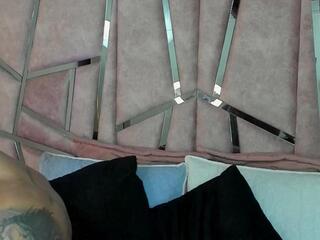 Alix Martin webcam model stream image